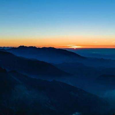 竞猜足球app下载手机版